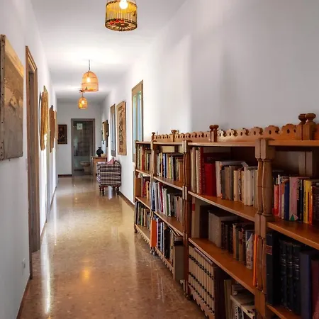 Bell-lloc Country house